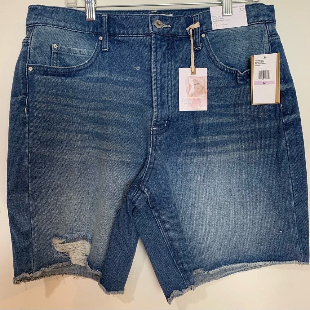 JESSICA SIMPSON NWT 32 Relaxed Denim Shorts